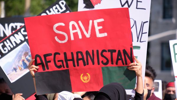Afghanistan women refugees save 