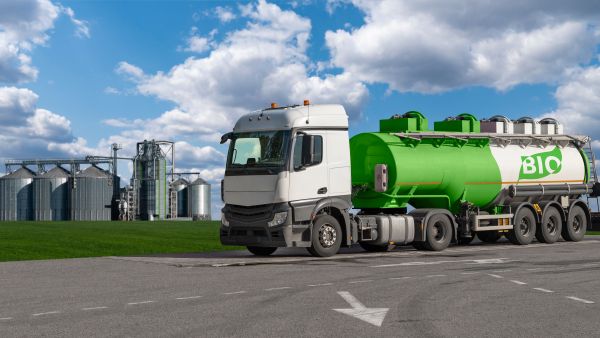 lorry truck industry green emissions