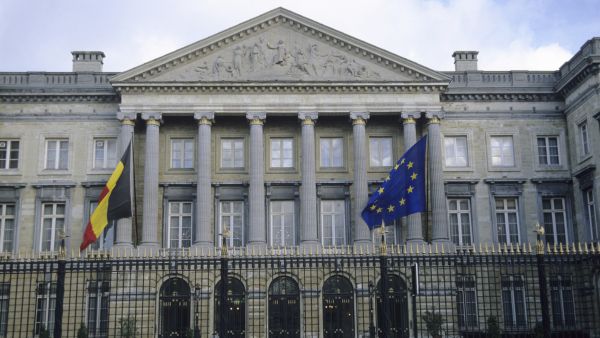 « Le Premier Ministre Belge doit réagir fermement face aux ministres proches des collaborateurs nazis » Gianni Pittella « Le Premier Ministre Belge doit réagir fermement face aux ministres proches des collaborateurs nazis » Gianni Pittella