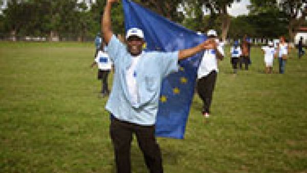 Une délégation à haut niveau du Groupe des Socialistes et des Démocrates du Parlement Européen se rend du 7 au 12 avril 2015 pour une visite de travail en République Démocratique de Congo. Une délégation à haut niveau du Groupe des Socialistes et des Démocrates du Parlement Européen se rend du 7 au 12 avril 2015 pour une visite de travail en République Démocratique de Congo.
