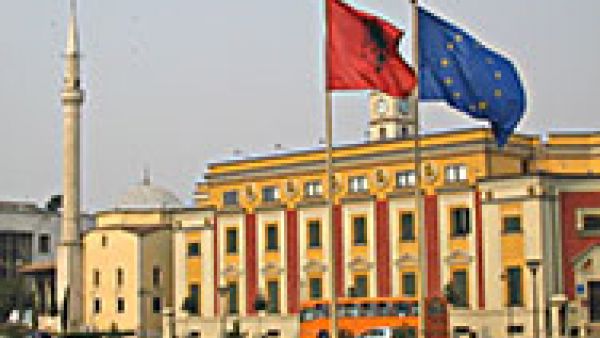 S&amp;Ds support Albania&#039;s EU accession process and urge continuing reforms