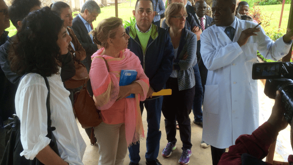 « Le Prix Sakharov 2014 Denis Mukwege redonne de la dignité à l'humanité. L'UE le soutient », Gianni Pittella « Le Prix Sakharov 2014 Denis Mukwege redonne de la dignité à l'humanité. L'UE le soutient », Gianni Pittella
