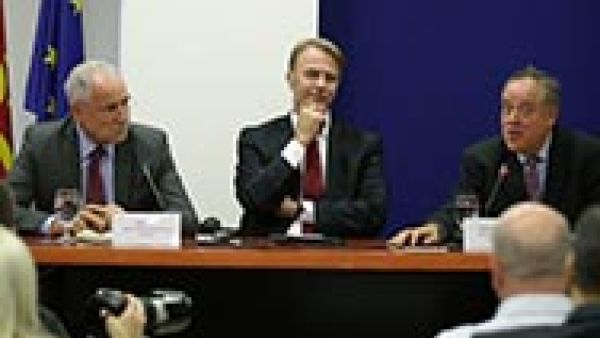 S&Ds: The only future for FYROM is based on full implementation of the Przino agreement, S&D MEP Richard Howitt, future member of the European Union, Former Yugoslavian Republic of Macedonia, European Commissioner for enlargement and neighbourhood policy, S&Ds: The only future for FYROM is based on full implementation of the Przino agreement, S&D MEP Richard Howitt, future member of the European Union, Former Yugoslavian Republic of Macedonia, European Commissioner for enlargement and neighbourhood policy,