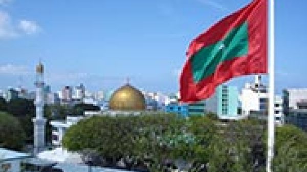 The holding of unfair elections may lead to EU sanctions against the Maldives, warns S&amp;D MEP, Richard Howitt, free elections President Nasheed, United Nations 