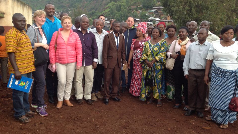 La délégation du Groupe des Socialistes et des Démocrates, en visite en République Démocratique de Congo (RDC) du 7 au 11 avril, a rencontré des enseignants et responsables de l&#039;école  du quartier Cimpunda
