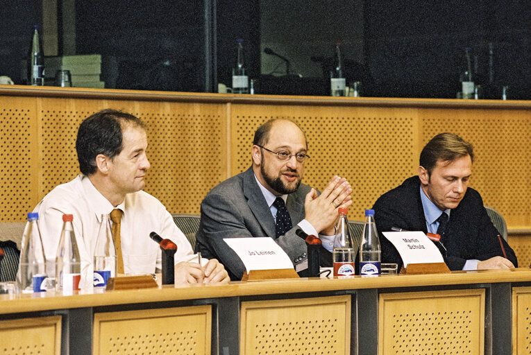 Martin Schulz Jo Leinen 2001 History